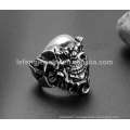 Good quality skull engagement ring for women, class ring manufacturers